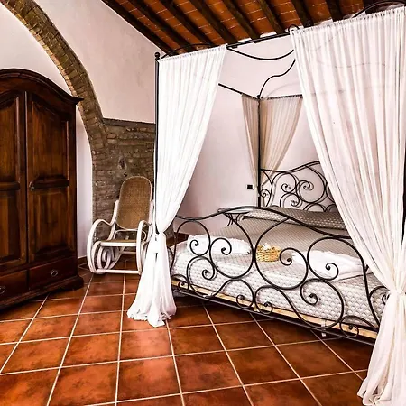 Hotel Poderino San Cristoforo 3*