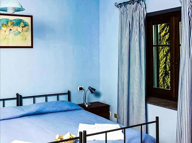 Poderino San Cristoforo מלון 3*