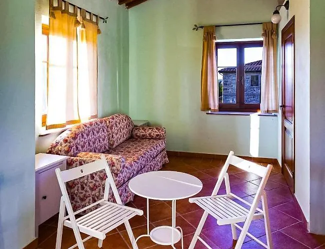 Poderino San Cristoforo Отель Лаятико