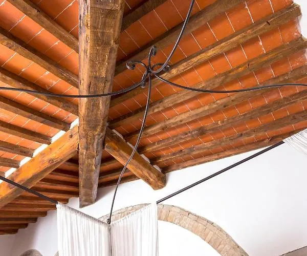 Poderino San Cristoforo 3* Лаятико