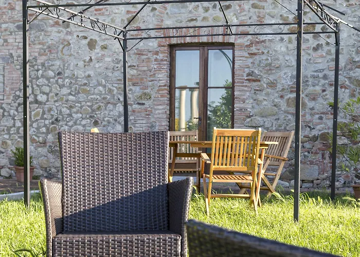 Poderino San Cristoforo מלון לייטיקו